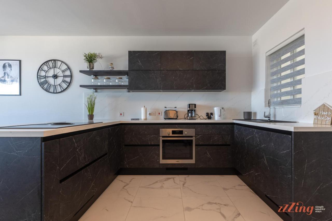 A Stunning Apartment With Spectacular Sea Views St. Paul's Bay Exterior foto